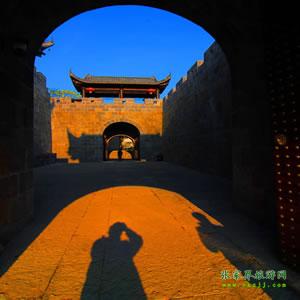 單獨(dú)成團(tuán)M線：張家界袁家界、乾州城四天三晚獨(dú)立成團(tuán)游